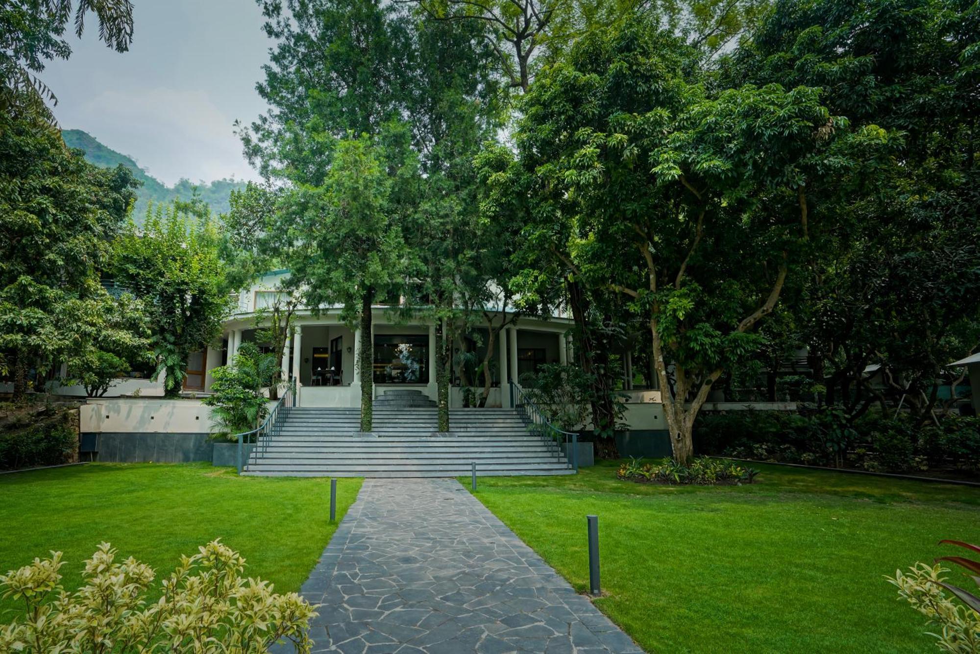 Anand Kashi By The Ganges Rishikesh - Ihcl Seleqtions Hotel Sirasu Bagian luar foto