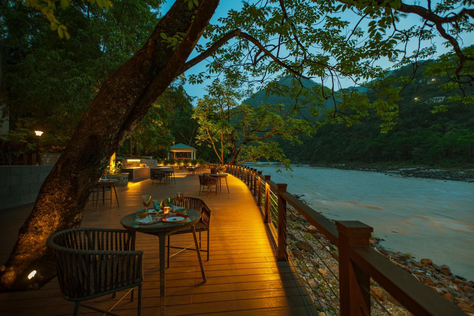 Anand Kashi By The Ganges Rishikesh - Ihcl Seleqtions Hotel Sirasu Bagian luar foto