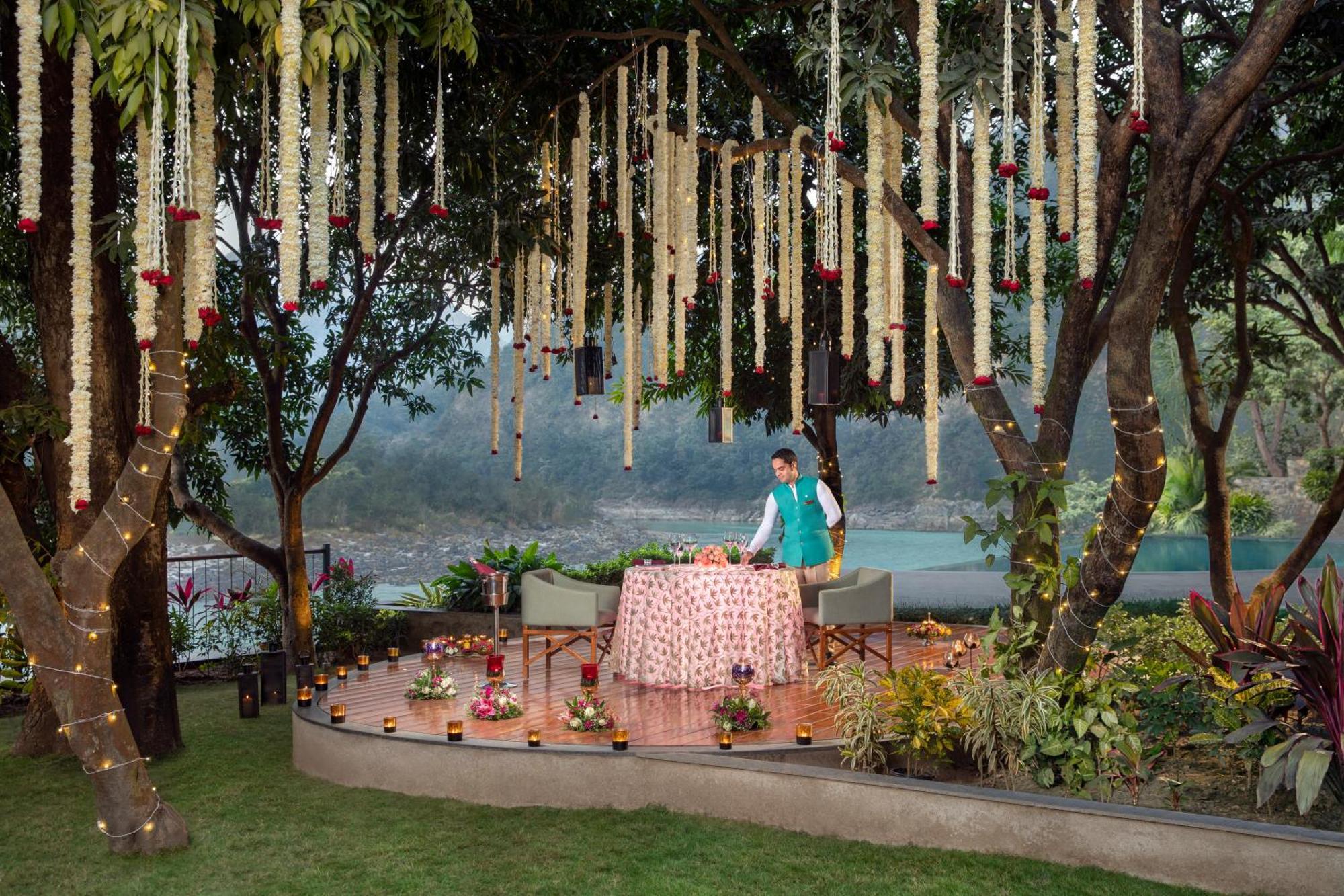 Anand Kashi By The Ganges Rishikesh - Ihcl Seleqtions Hotel Sirasu Bagian luar foto